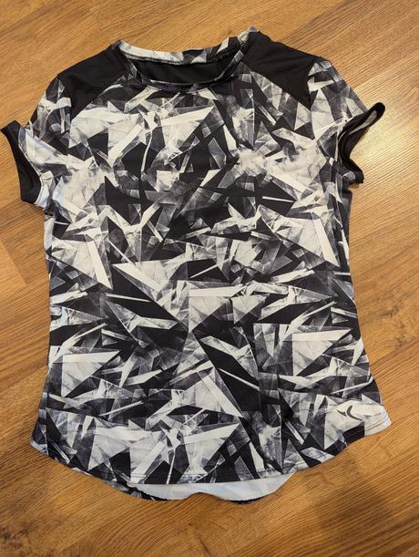 Funkčné tričko, 134