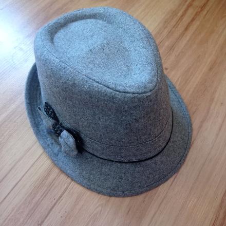 Klobuk, matalan,110