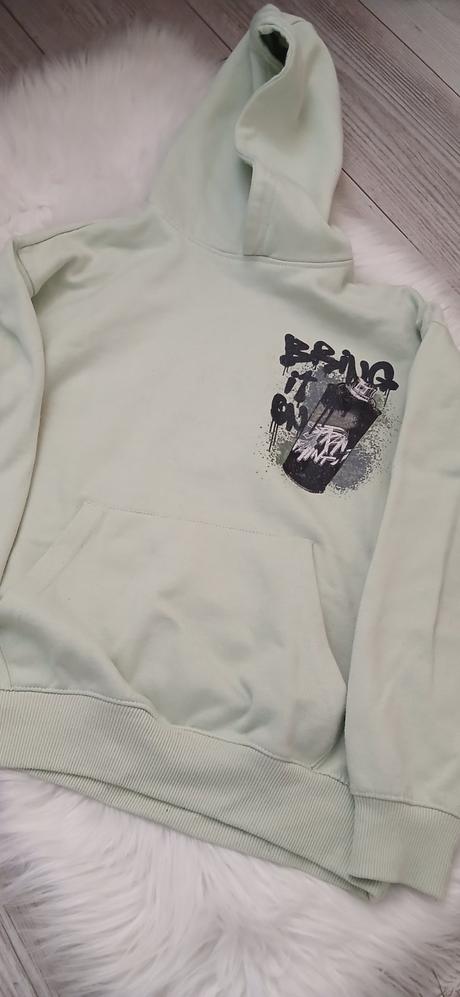 Mikina, chapter young,158