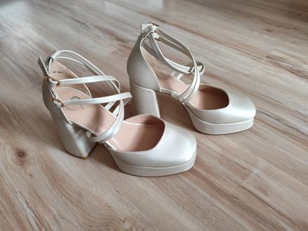Dievčenské, dámske lodičky - veľ.36 zn.catwalk, 36