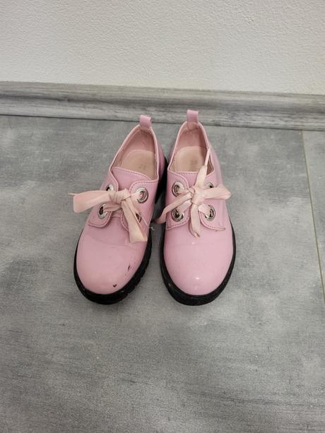 Poltopánky reserved, reserved,28