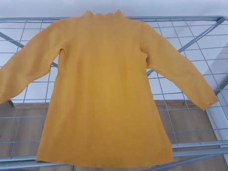 Zlty dievcensky pulover, reserved,164