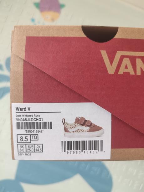 Vans, vans,25