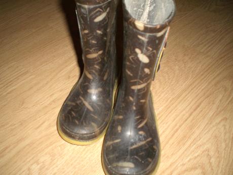 Gumáky spiderman, 24