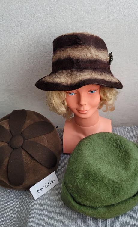 Baretka, čiapka, 56