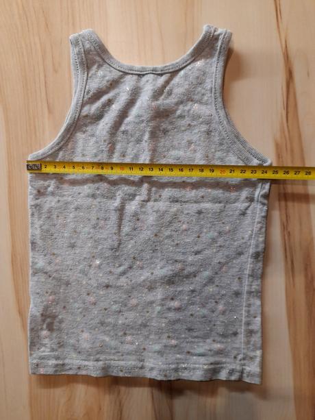 Tielko s hviezdičkami, 98