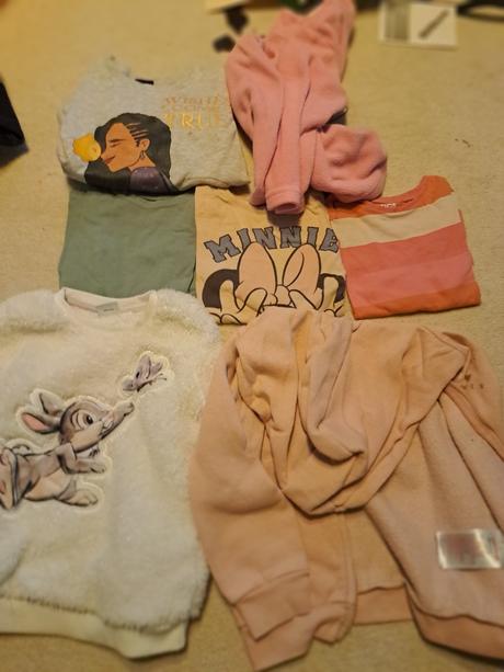 Veľký balík oblecenia pre dievča, 104–116