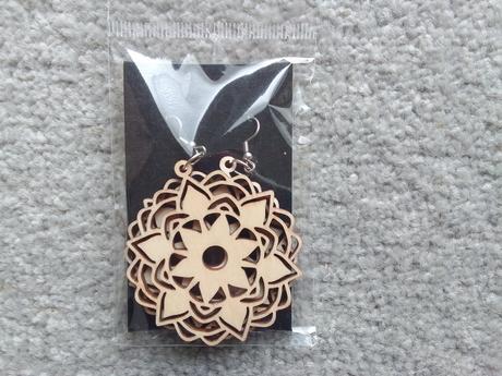 Drevené náušnice mandala, 