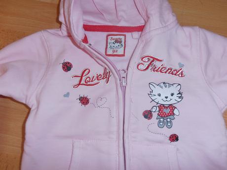 Mikinka s kapucňou, kik,92