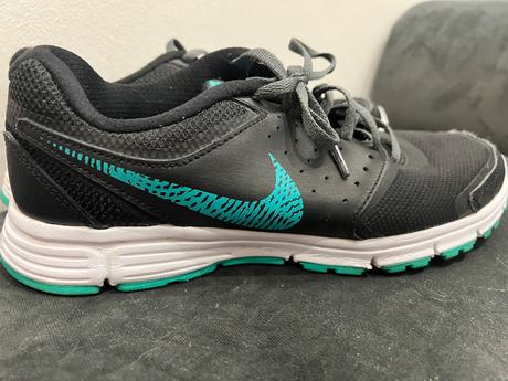 Nike športové tenisky, nike,38