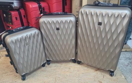 Kufor cestovný 38l, wings