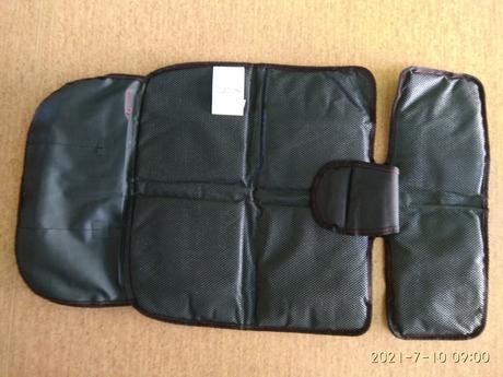 Chránič autosedadla pod autosedačku,