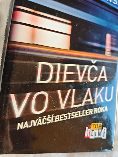 Dievča vo vlaku - paula hawkins,