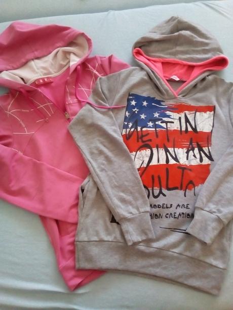 Balík oblečenia s, s