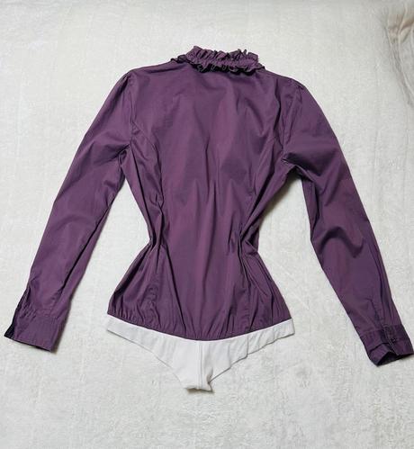 Fialové košeľové body s volánmi zn. sisley, sisley,m