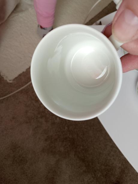 Popolník, šálky s podšálkami, 