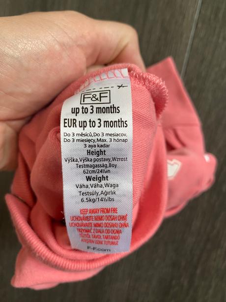 Dievčenské body velk.62, f&f,62