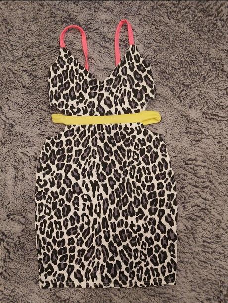 Štýlové sexi šaty, s