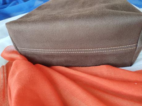 Hnedá kabelka - motýľ, 