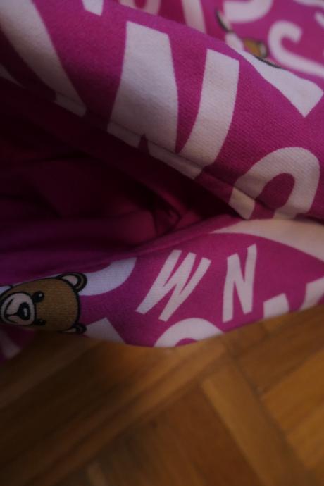 Moschino bear mikinove stylove,trendy s vreckami, moschino,l