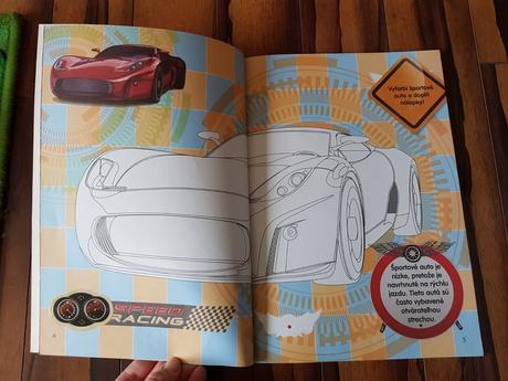 Vozidla knizka s omalovankami a nalepkami, 