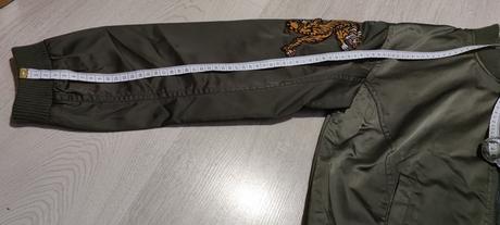 Jarná bomberka, reserved,38