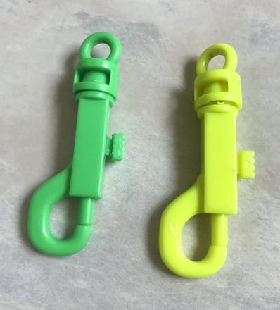 Neónkové plastové karabínky 2ks,