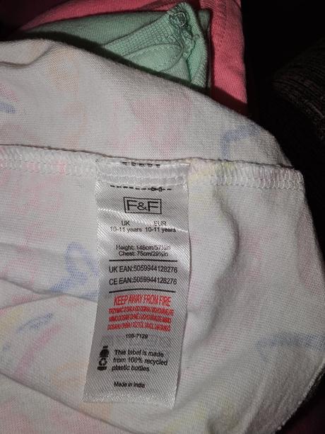 Sukňa a 3x tričko, 140–152