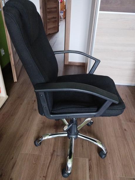 Kancelárska stolička, 