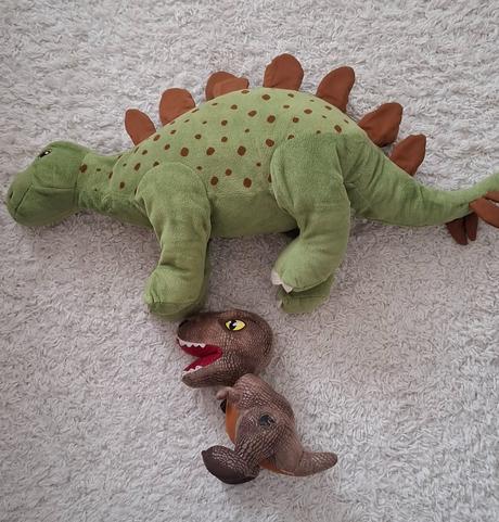 Plyšové dinosaury, 