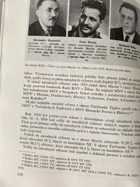 Stará kniha z minulosti a prítomnosti turca martin,