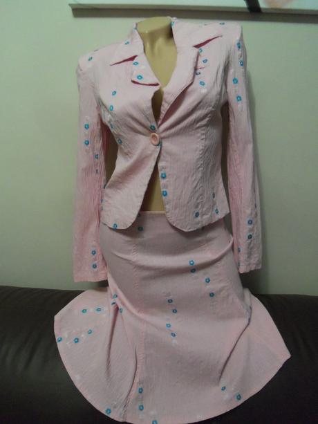 Kostým zn. stessi - eu 36, 36