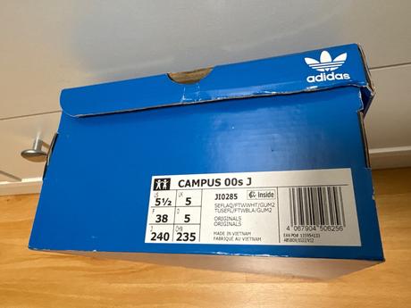 Adidas capmus 00s j, adidas,38