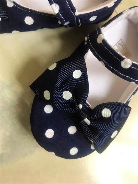 Bodkované topánočky, 19