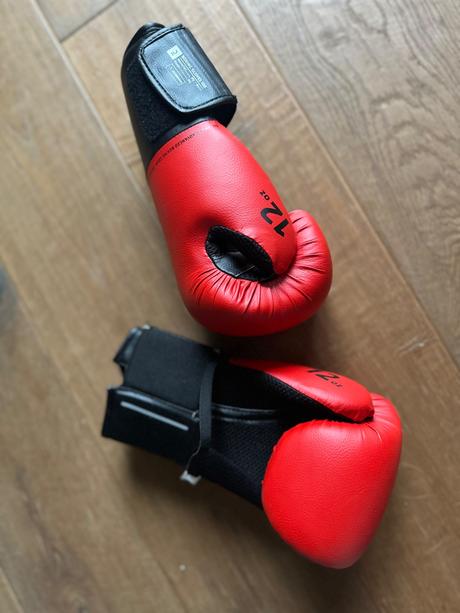 Tréningové boxerské rukavice 12 pre dospelých zači,