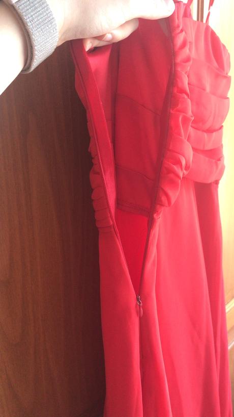 Červené šatočky, s