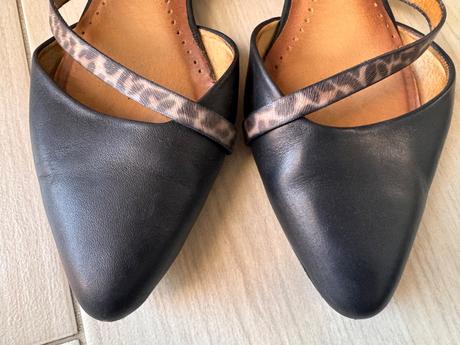 Nádherné kožené balerínky, 40