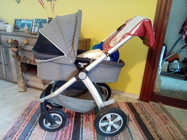 Zháňam : Autosedačka ku kočíku GB Iron.