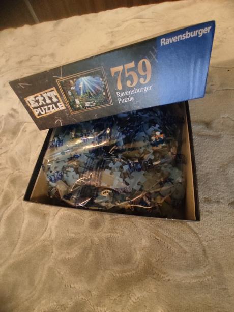 Puzzle ravensburger 759 dielikov, 