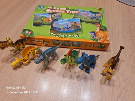 Puzzle s dinosaurami,