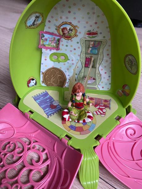 Schleich vilia skolka, 