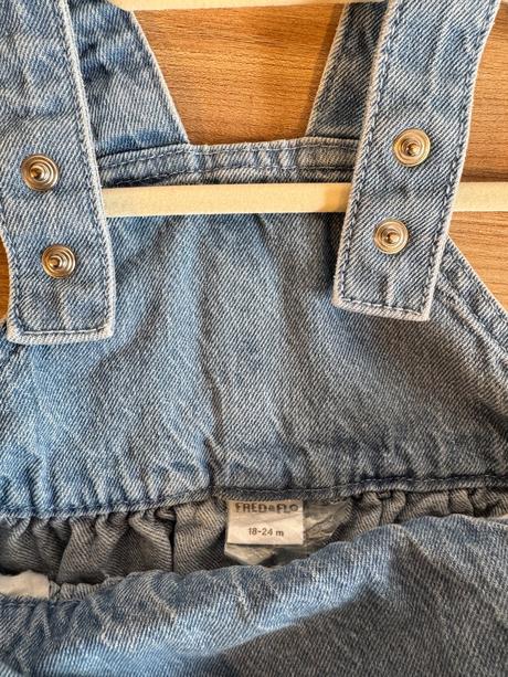 Dievčenské šaty na traky, f&f,86