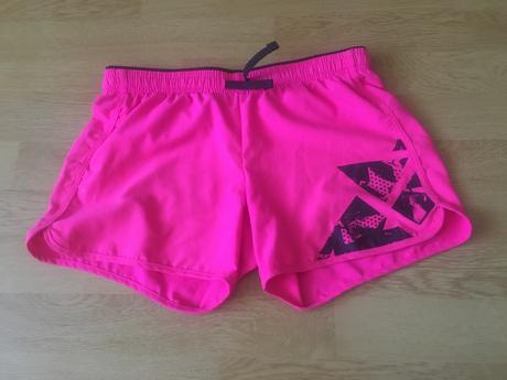 Športové šortky, 158