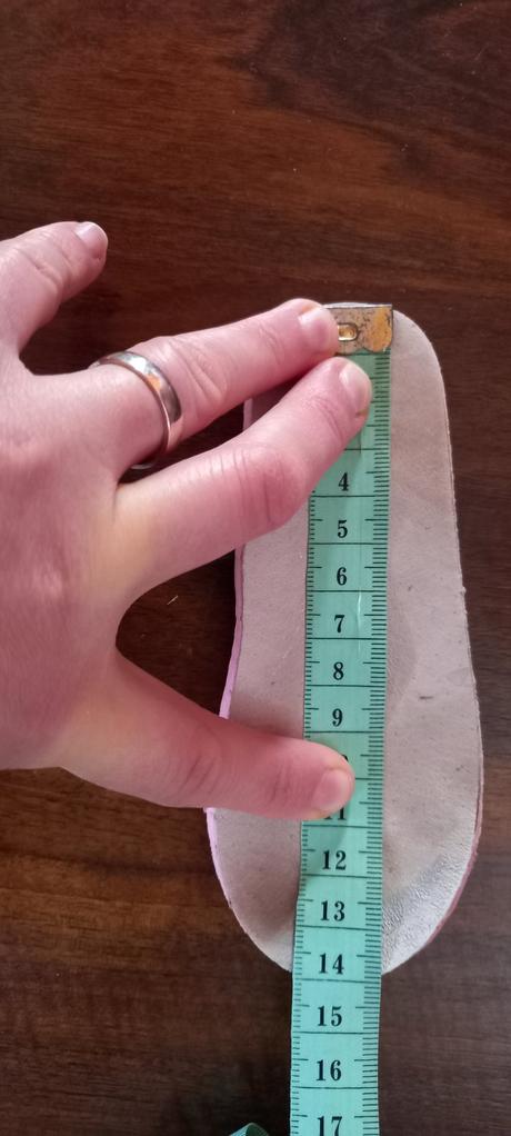 Sandalky, d.d.step,22