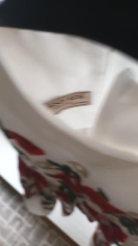 Prenádherné šaty s kvetinkami, 158