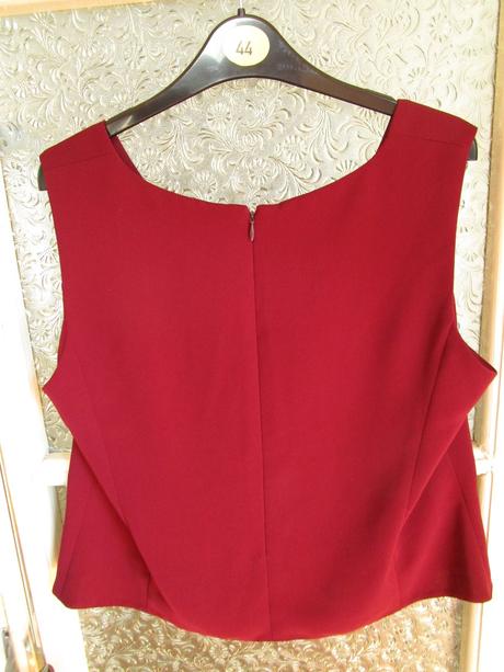 Kostým č. 38/40, 40