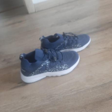 Tenisky nenosené nove, alpine pro,32