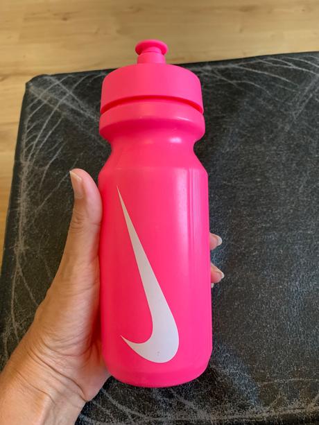 Nike flasa na pitie,