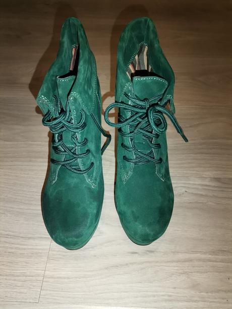 Vysoké topánky, 38