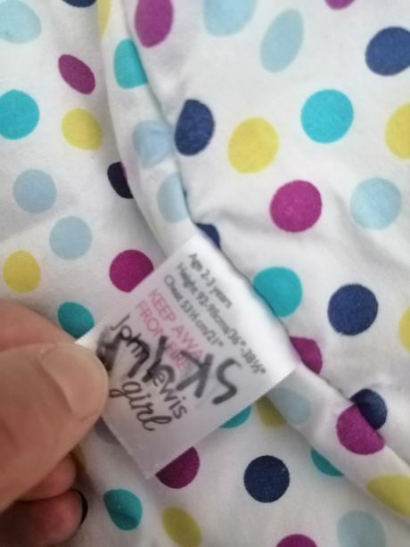 Dievčenská bunda, 98